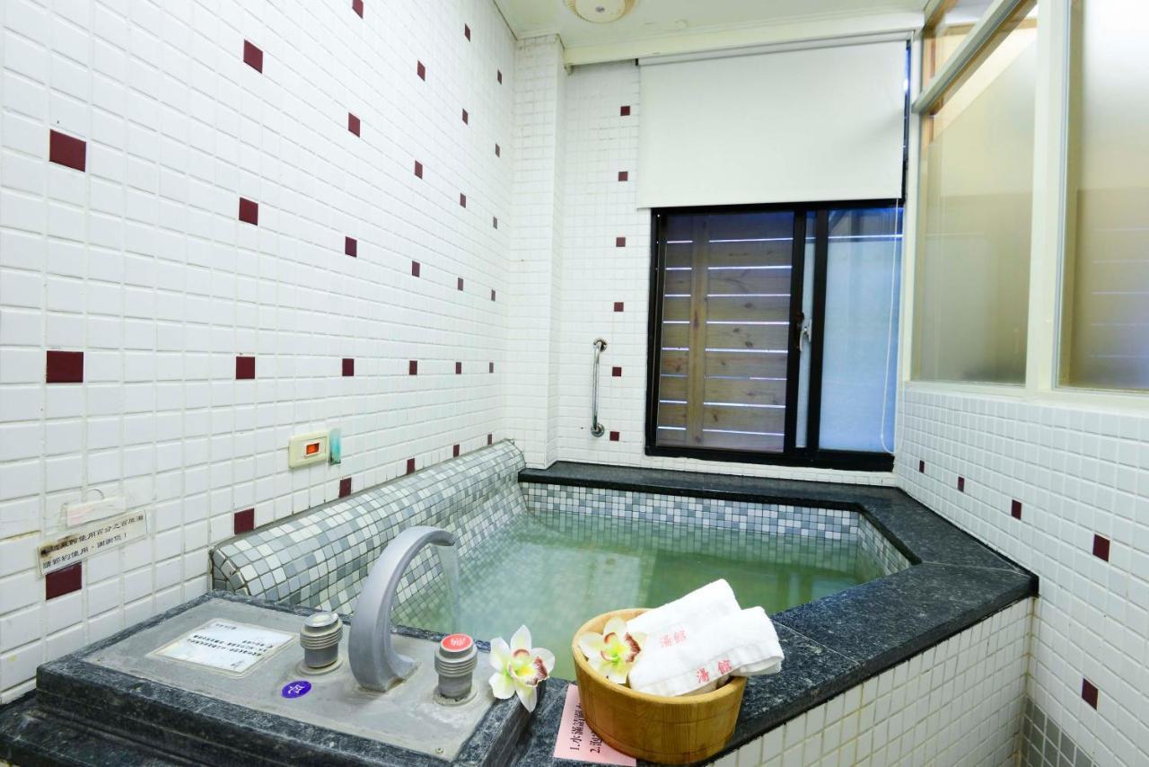 Отель Wulai Town House Экстерьер фото